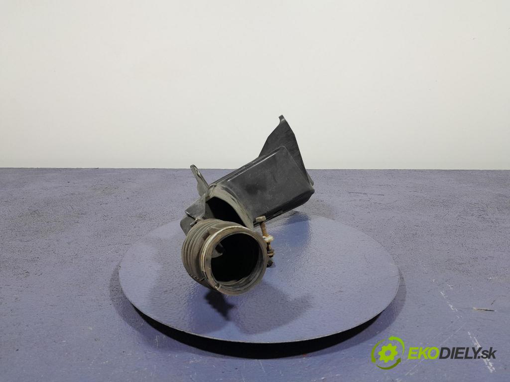 Suzuki Swace 2021 Vstup: Vzduch: 17752-0T120