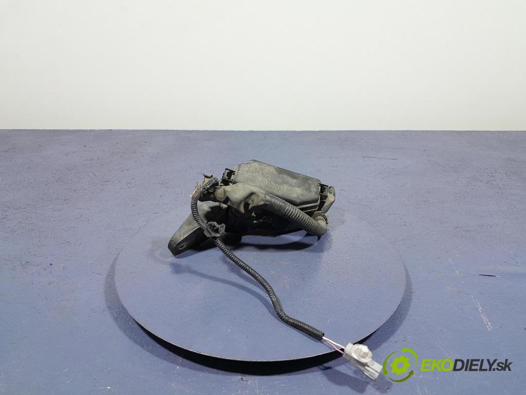 Suzuki Swace 2021 skrinka Poistky: 82662-02C60