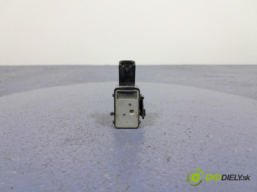 Suzuki Swace 2021 snímač / riadiaca jednotka PDC 89341-58070