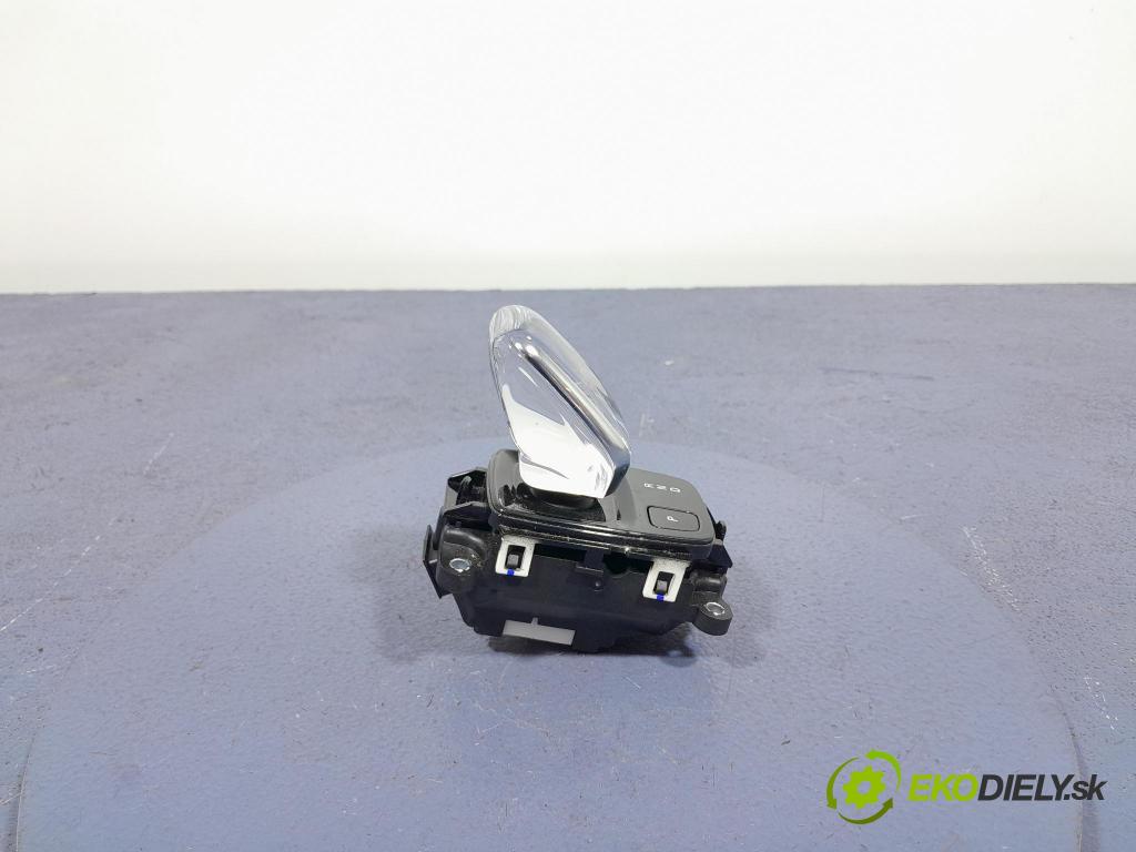 Volvo Xc60 2022 Páka: Zmeny: 32280785