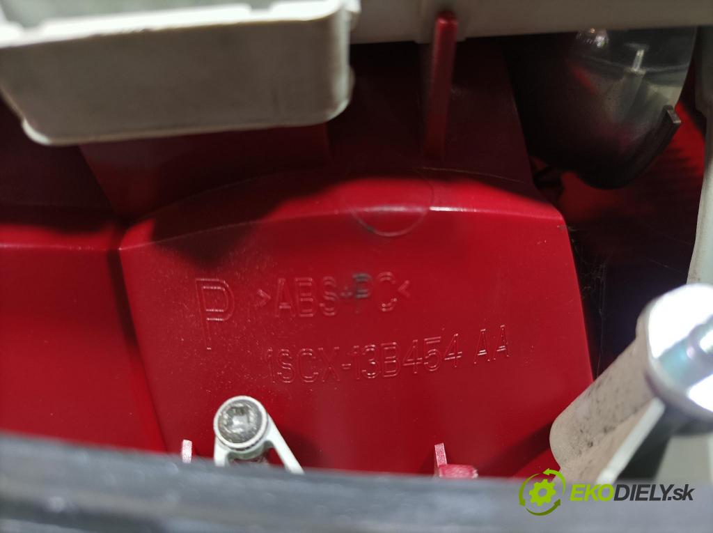 Skoda Superb 2003 svetlo / reflektor zad Prava: Vonkajsia: 3U5945096A