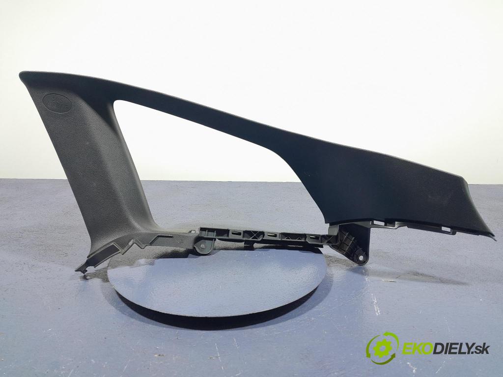 Suzuki Swace 2021 kryt Plast: Interiéry: 62470-02640
