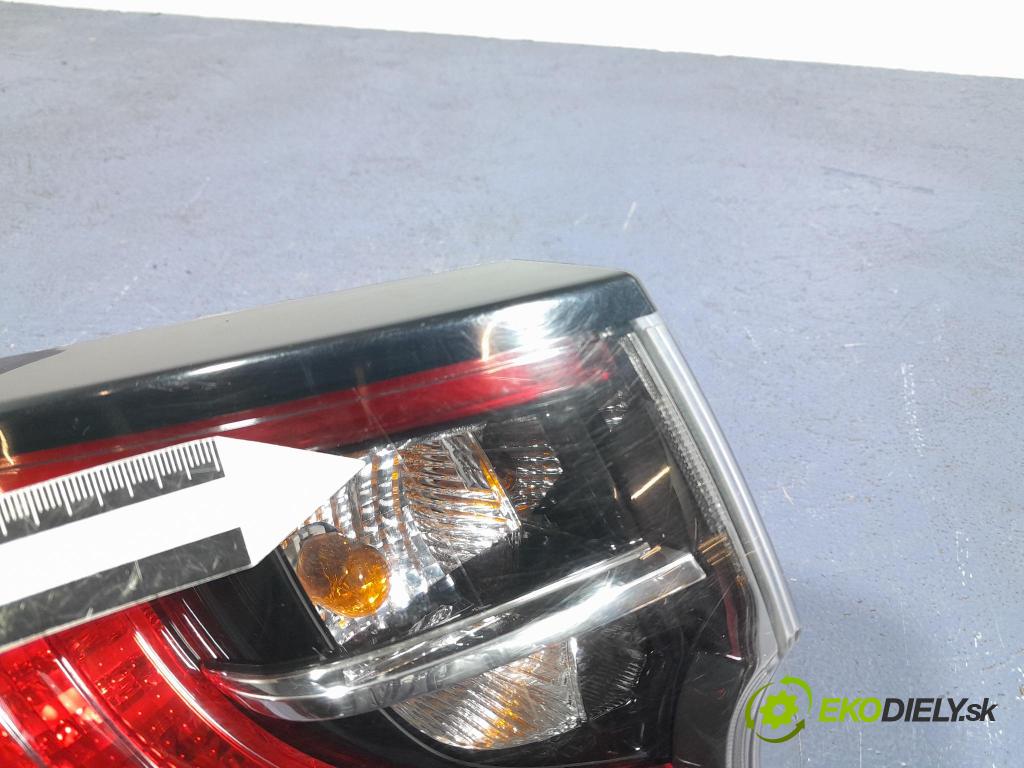 Suzuki Swace 2021 svetlo / reflektor zad ľavá Vonkajsia: