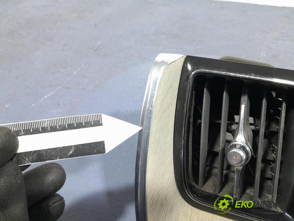 Volvo Xc60 2022 GRIDS: Prúd vzduchu: Vzduch: 31417691