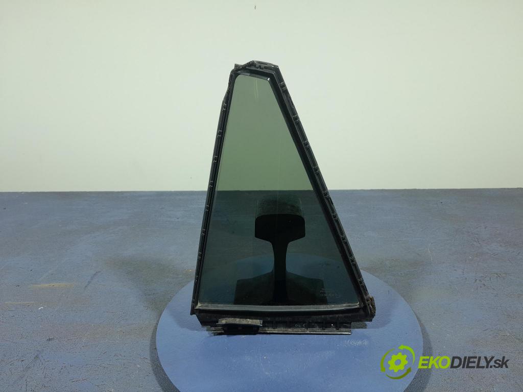 Suzuki Swace 2021 sklo dvere zad Prava: 68188-02260
