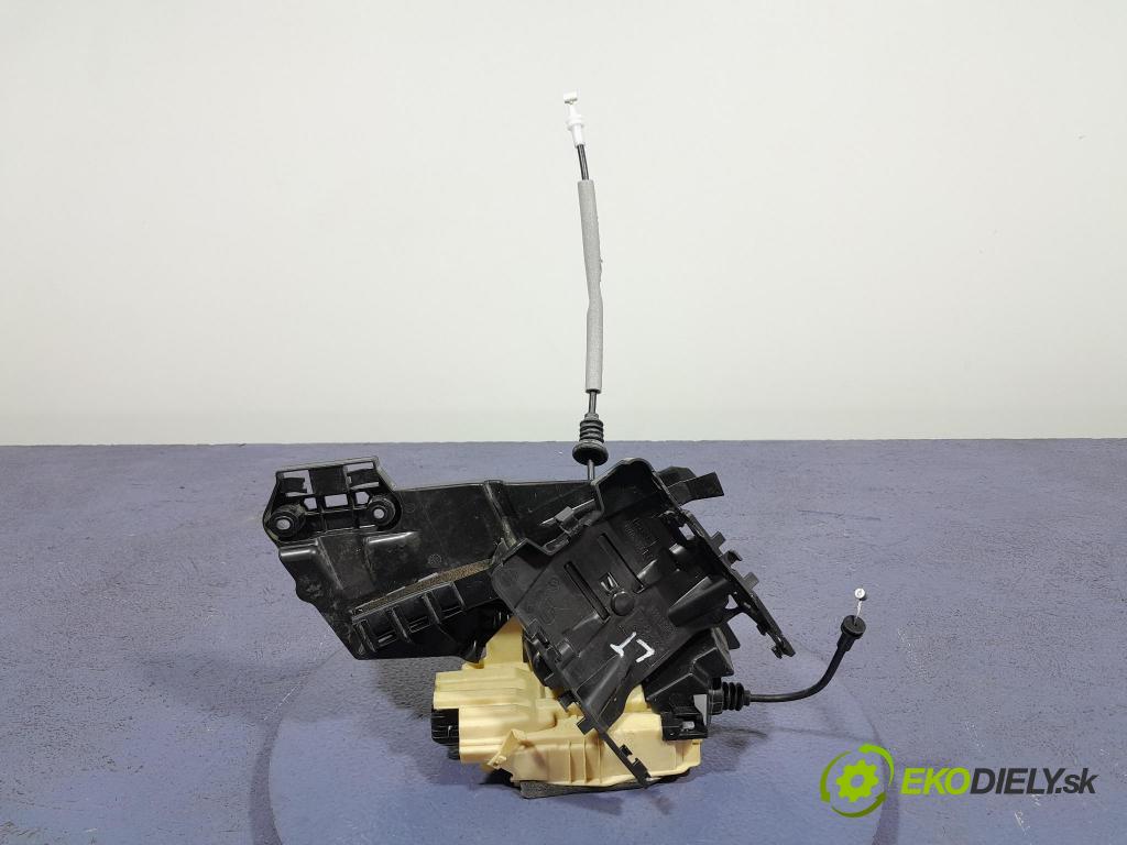 Volvo Xc60 2022 zámok dvere zad Vľavo: 32310159