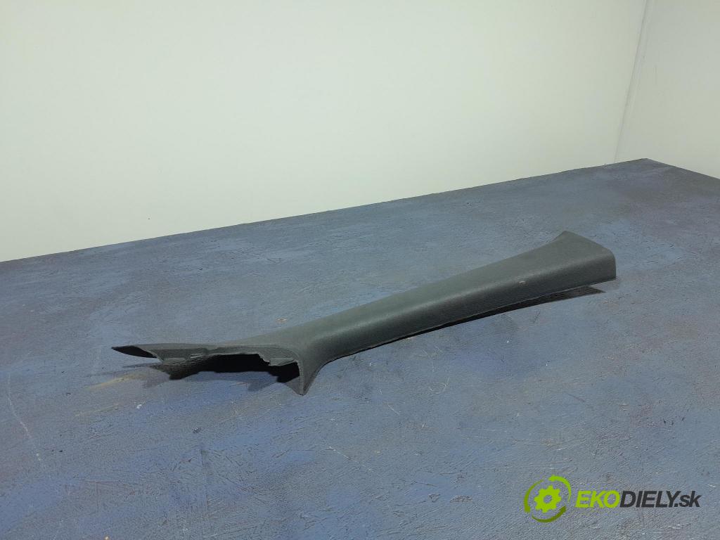 Suzuki Swace 2021 kryt Plast: Interiéry: 62210-02340