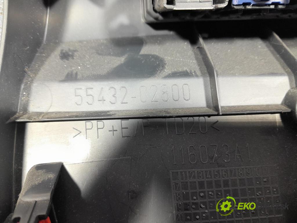 Suzuki Swace 2021 kryt Plast: Interiéry: 55432-02800