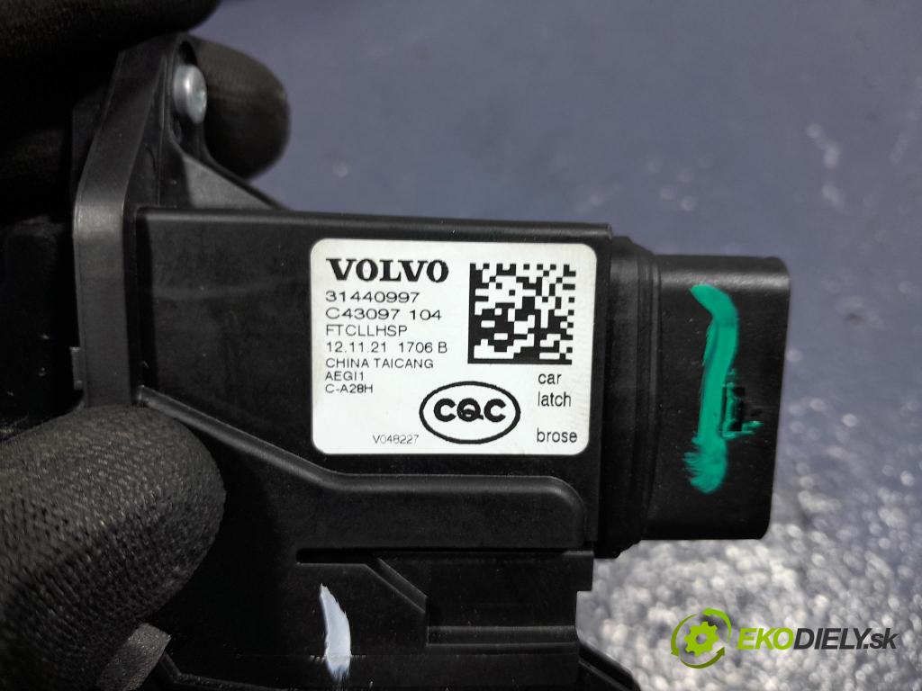Volvo Xc60 2022 zámok dvere Predné Vľavo: 31440997