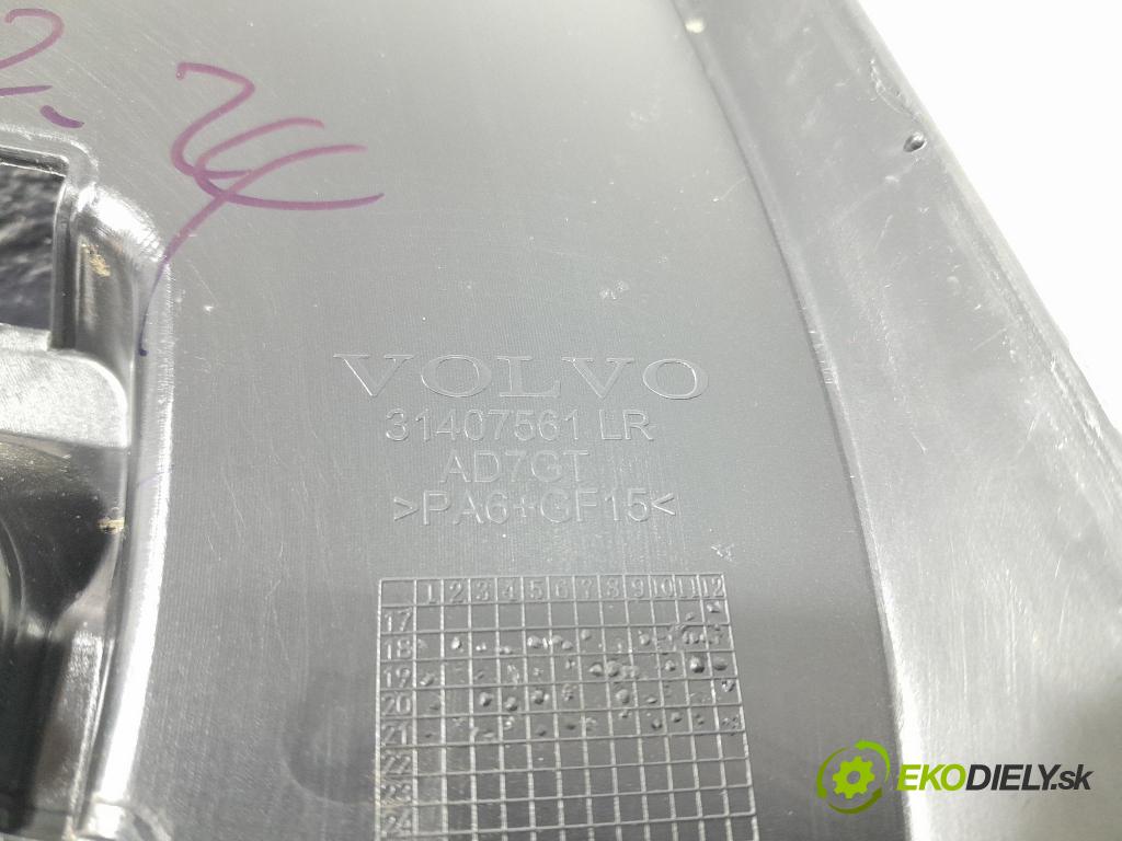 Volvo Xc60 2022 kryt Plast: Interiéry: 31407561