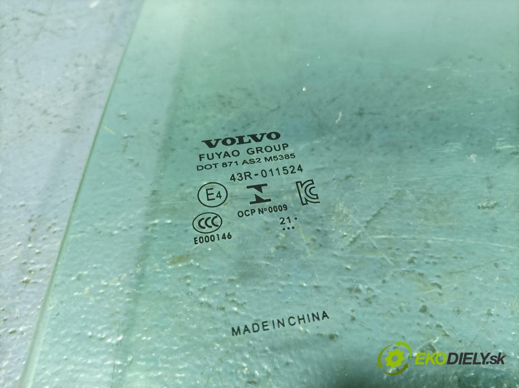 Volvo Xc60 2022 sklo dvere zad ľavé