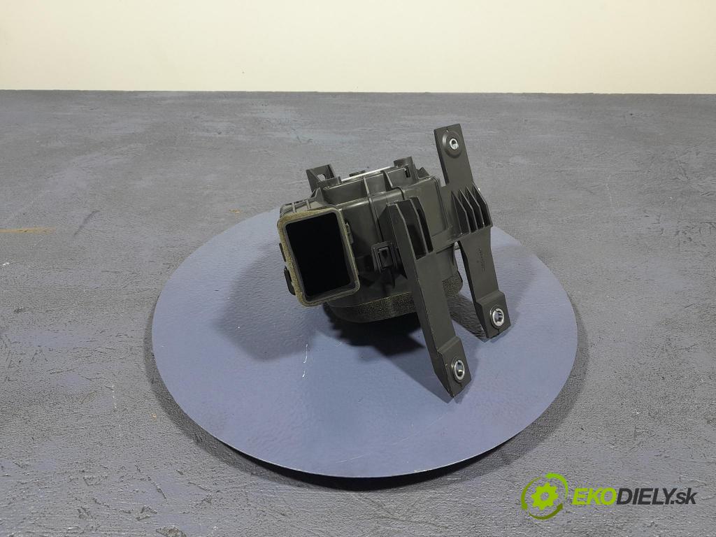 Suzuki Swace 2021 ventilátor Vzduch: G9230-47050