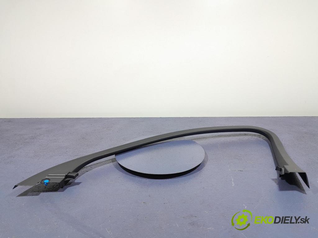 Volvo Xc60 2022 kryt Plast: Interiéry: 31407560