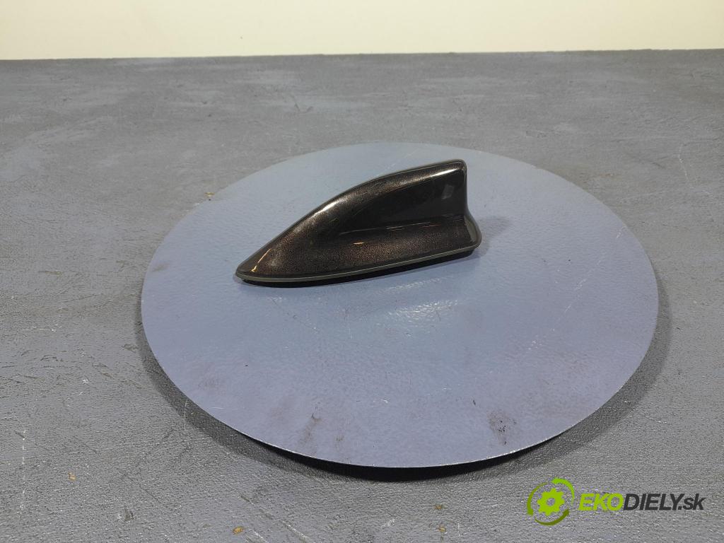 Suzuki Swace 2021 Antena