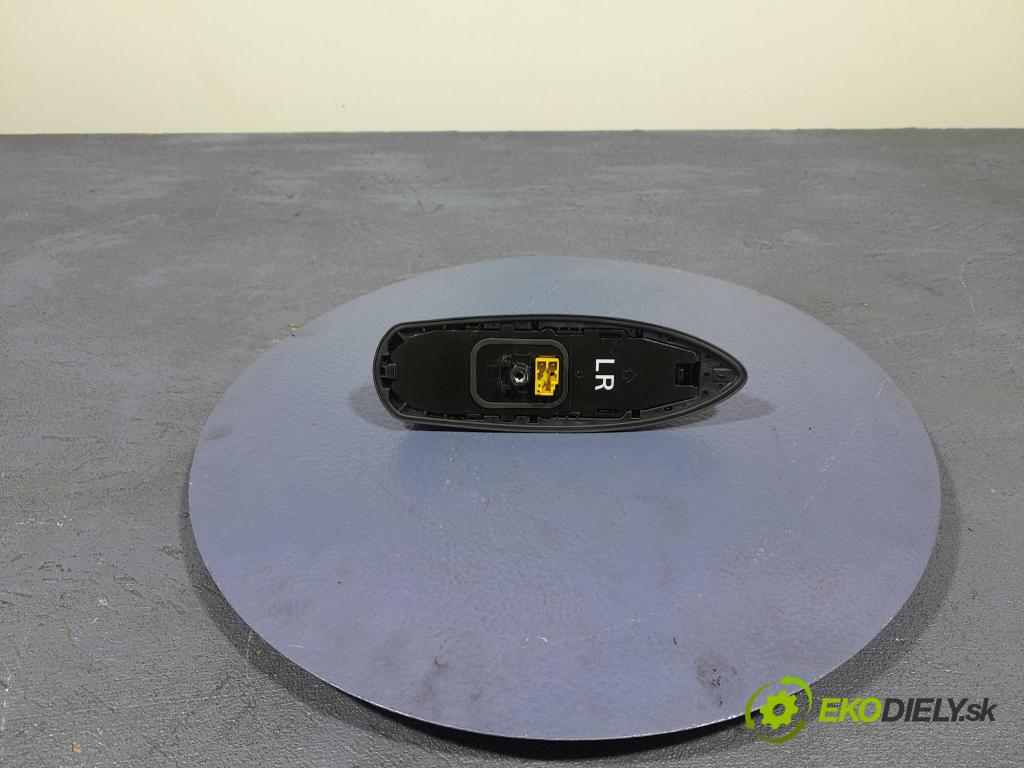 Suzuki Swace 2021 Antena 