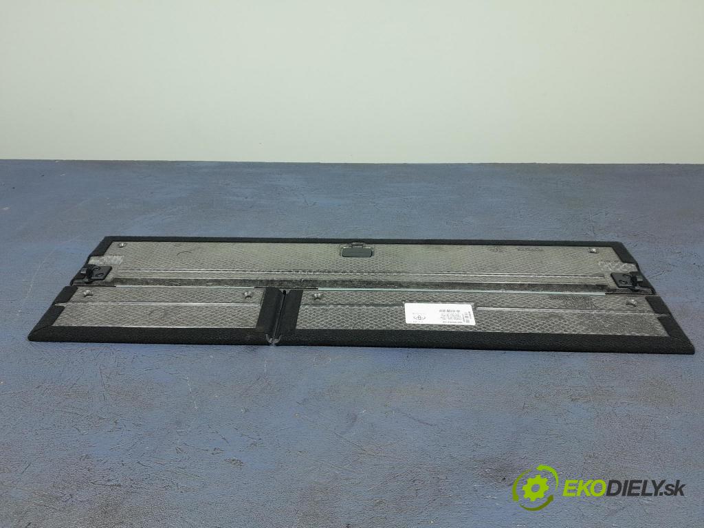 Suzuki Swace 2021 koberec do auta 58410-02081