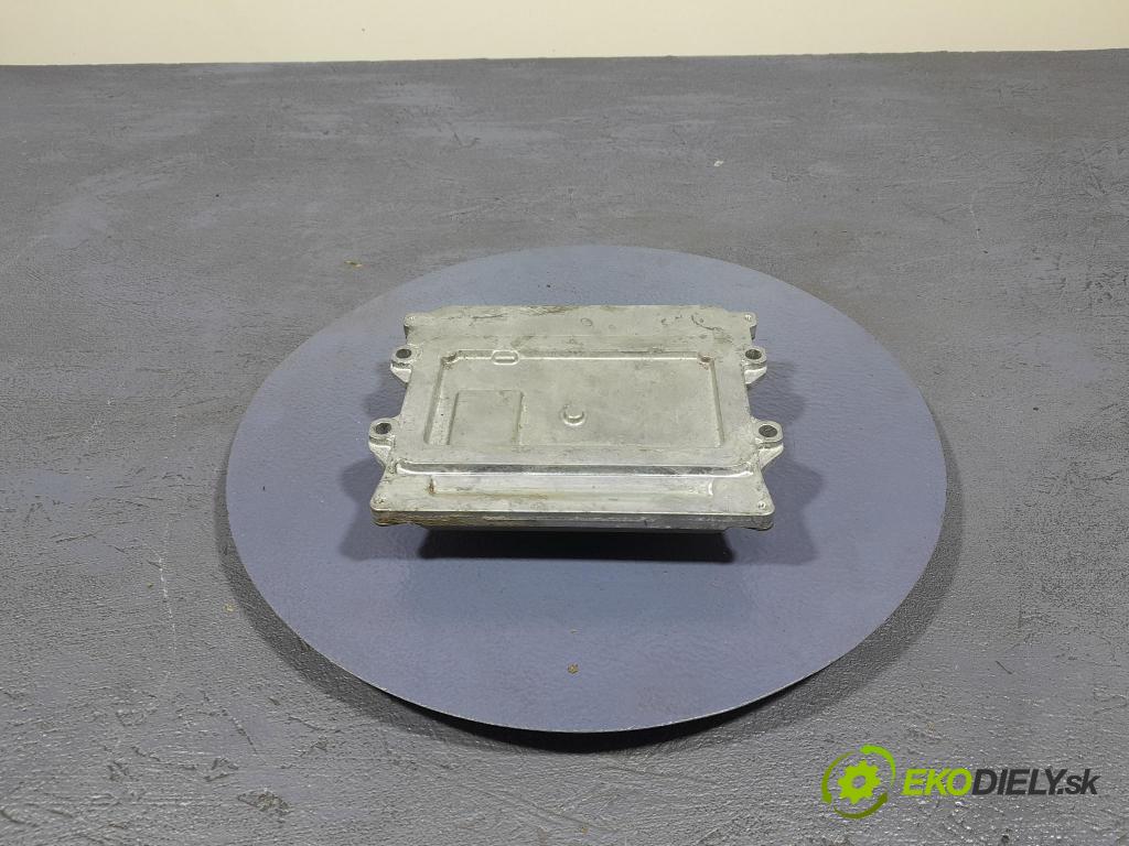 Volvo Xc60 2022 riadiaca jednotka Motor: 31459638