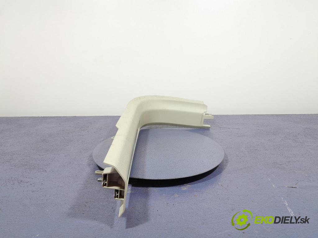 Volvo Xc60 2022 kryt Plast: Interiéry: 31463218