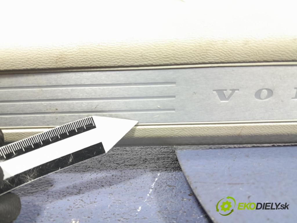 Volvo Xc60 2022 kryt Plast: Interiéry: 31463218