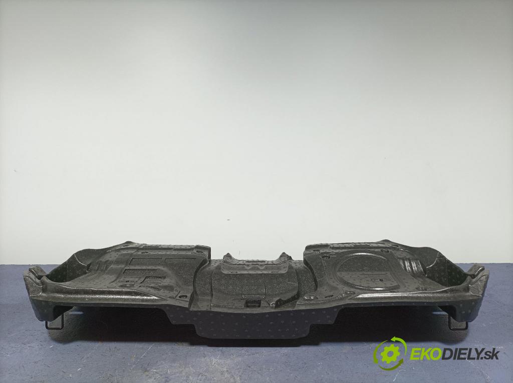 Volvo Xc60 2022 Sedačka zadný 32333545