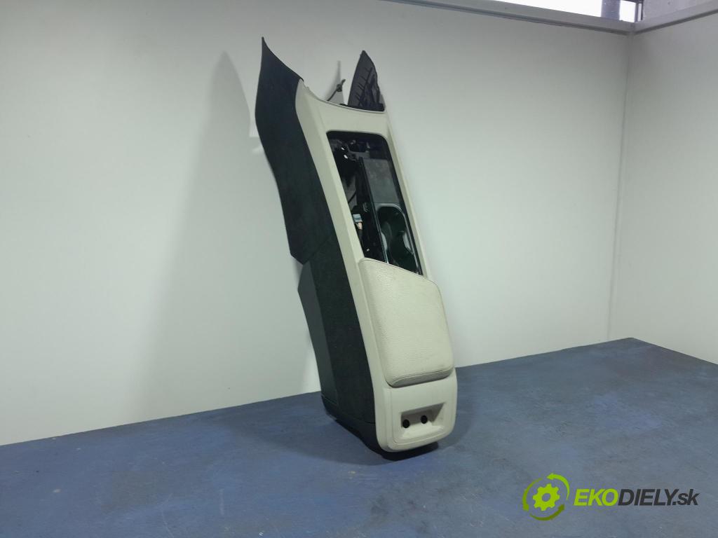 Volvo Xc60 2022 operadlo 31417518