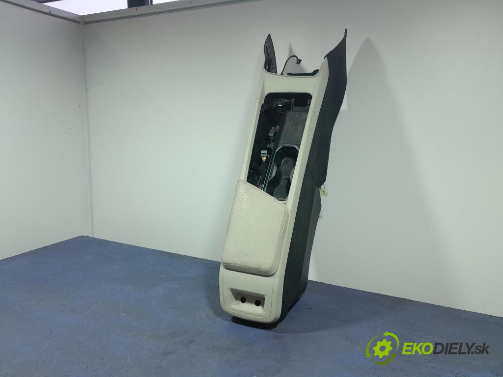 Volvo Xc60 2022 operadlo 31417518