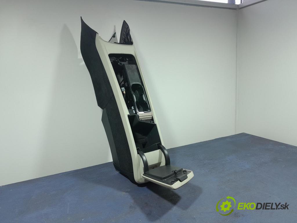 Volvo Xc60 2022 operadlo 31417518