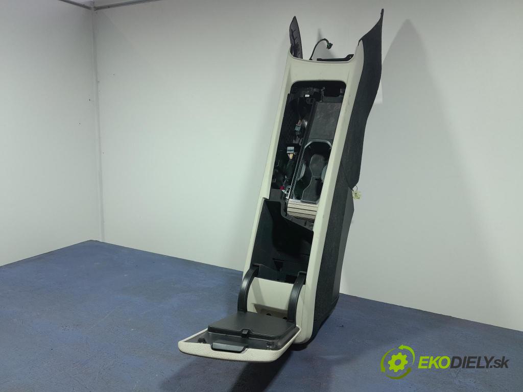Volvo Xc60 2022 operadlo 31417518