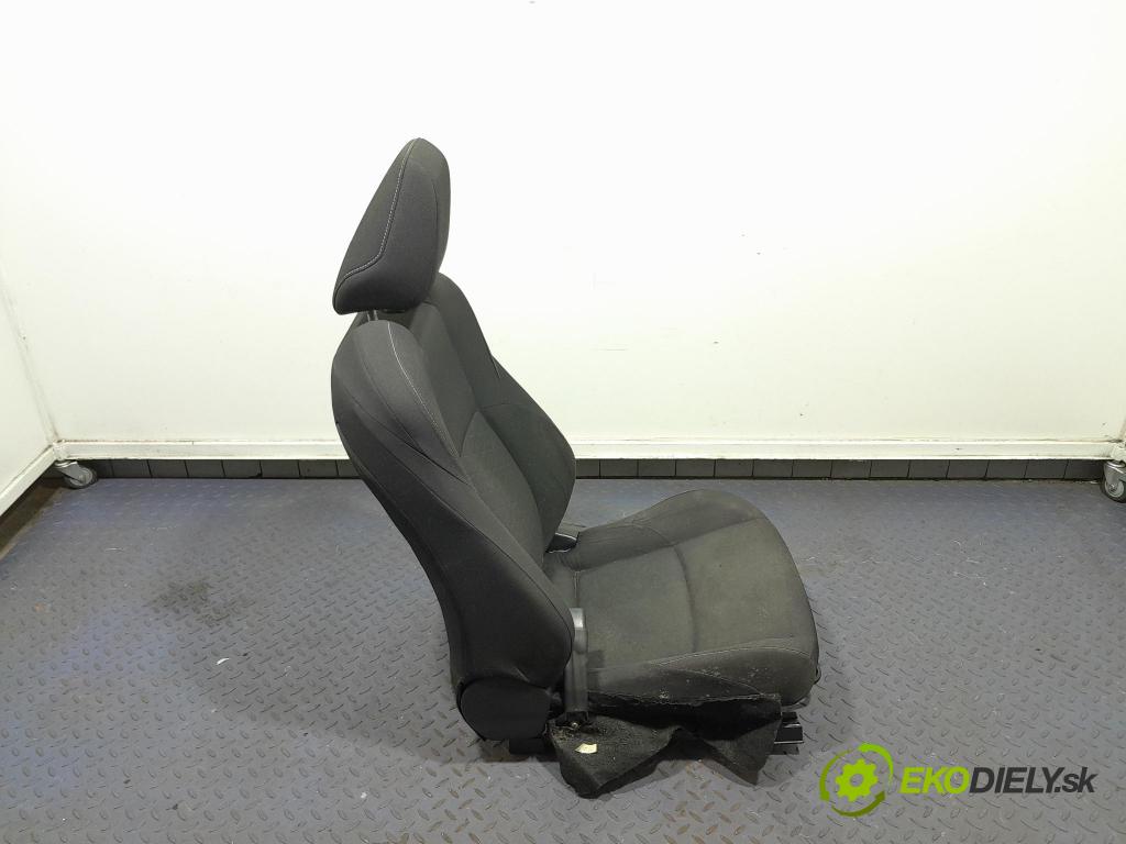 Suzuki Swace 2021 Sedačka Ovládače:
