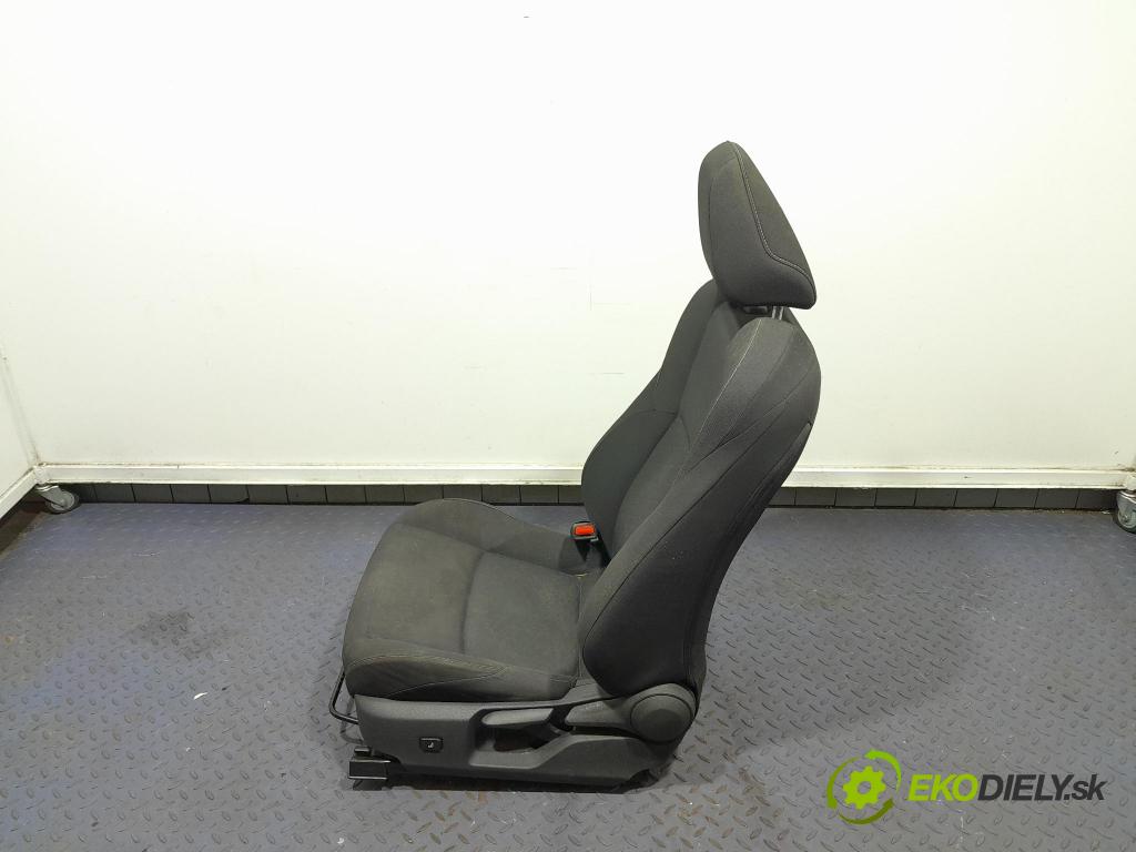 Suzuki Swace 2021 Sedačka Ovládače: