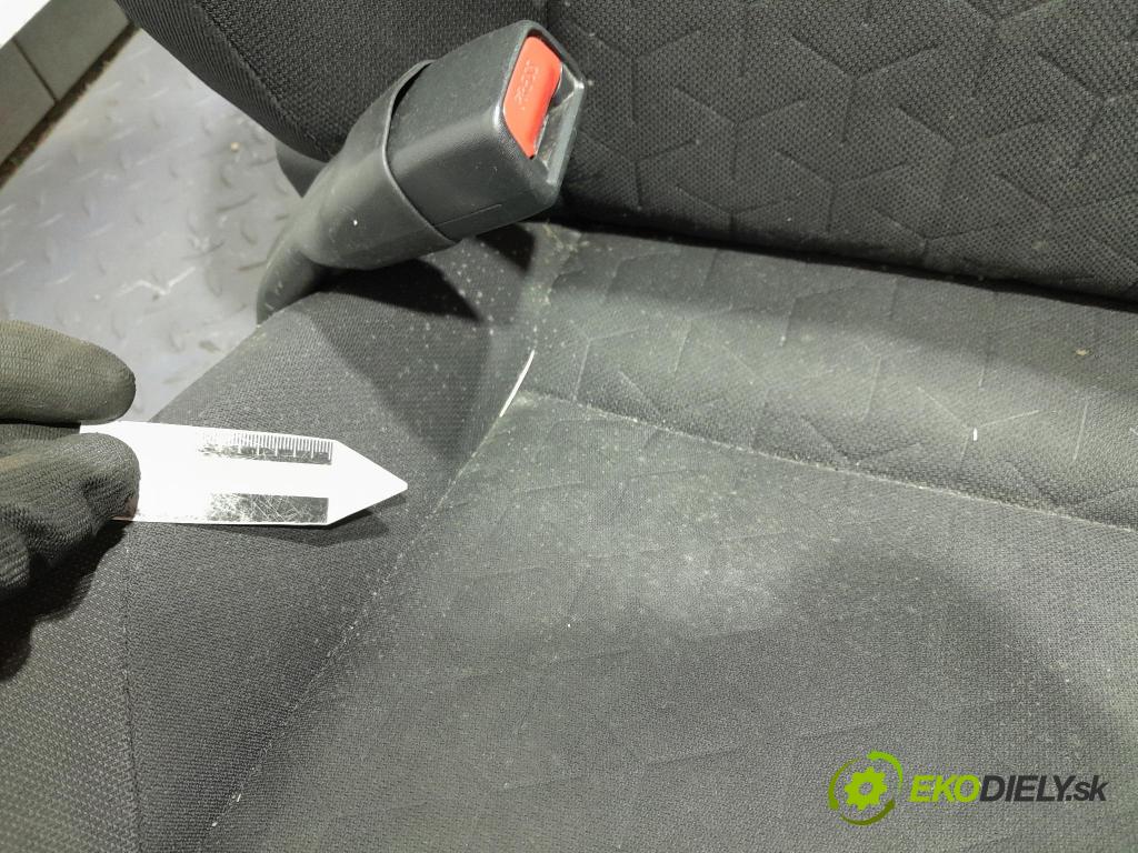 Suzuki Swace 2021 Sedačka Ovládače: