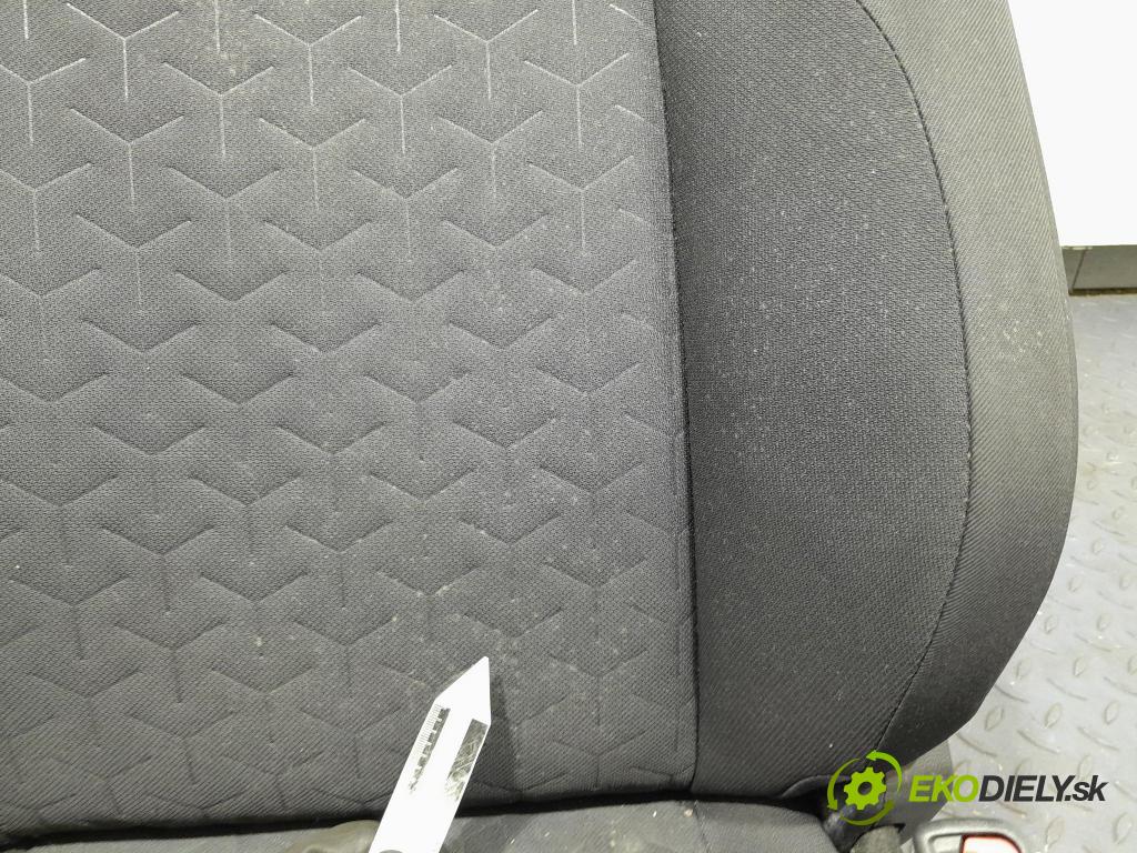 Suzuki Swace 2021 Sedačka spolujazdca