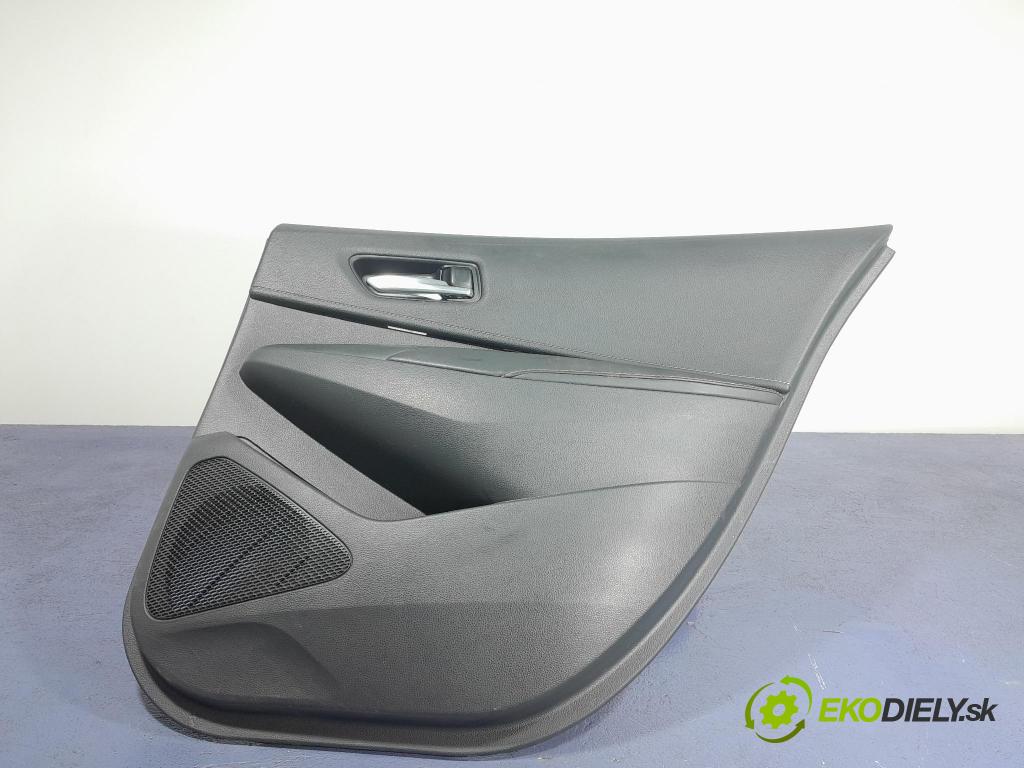 Suzuki Swace 2021 Čalounictví: dvere zad Prava: 67613-02700