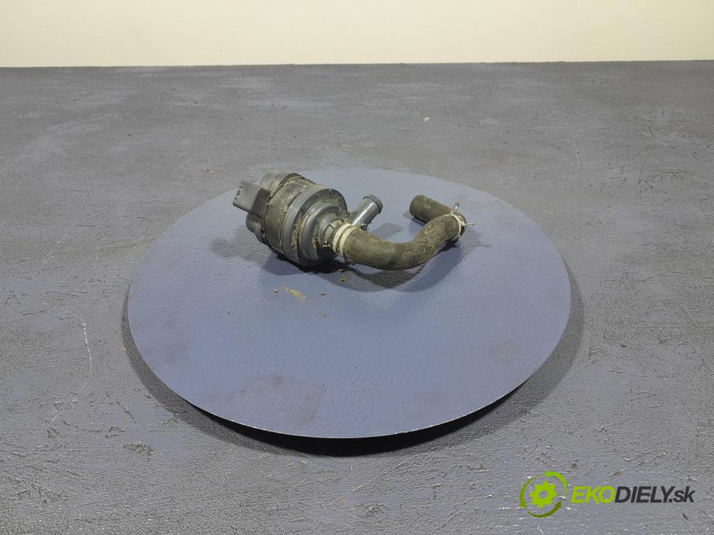 Volvo Xc60 2022 čerpadlo Voda: 31493259