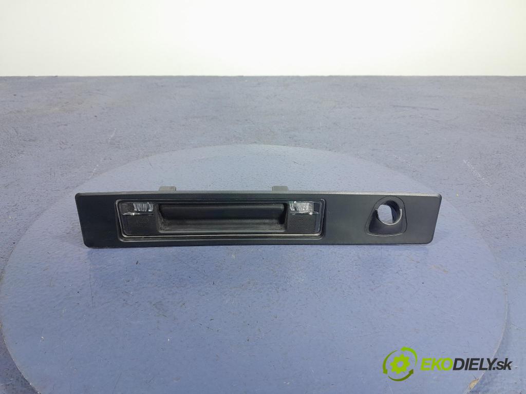 Volvo Xc60 2022 rukoväť Klapky: Zadná: 31689583