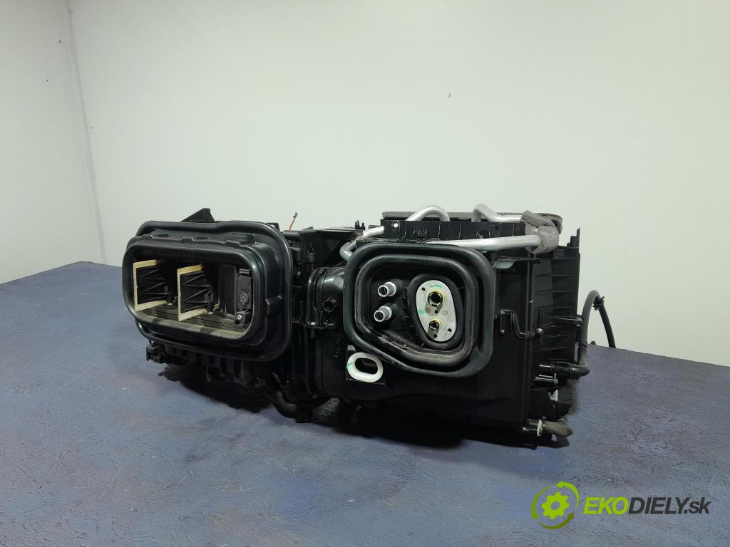 Volvo Xc60 2022 radiator 32275614