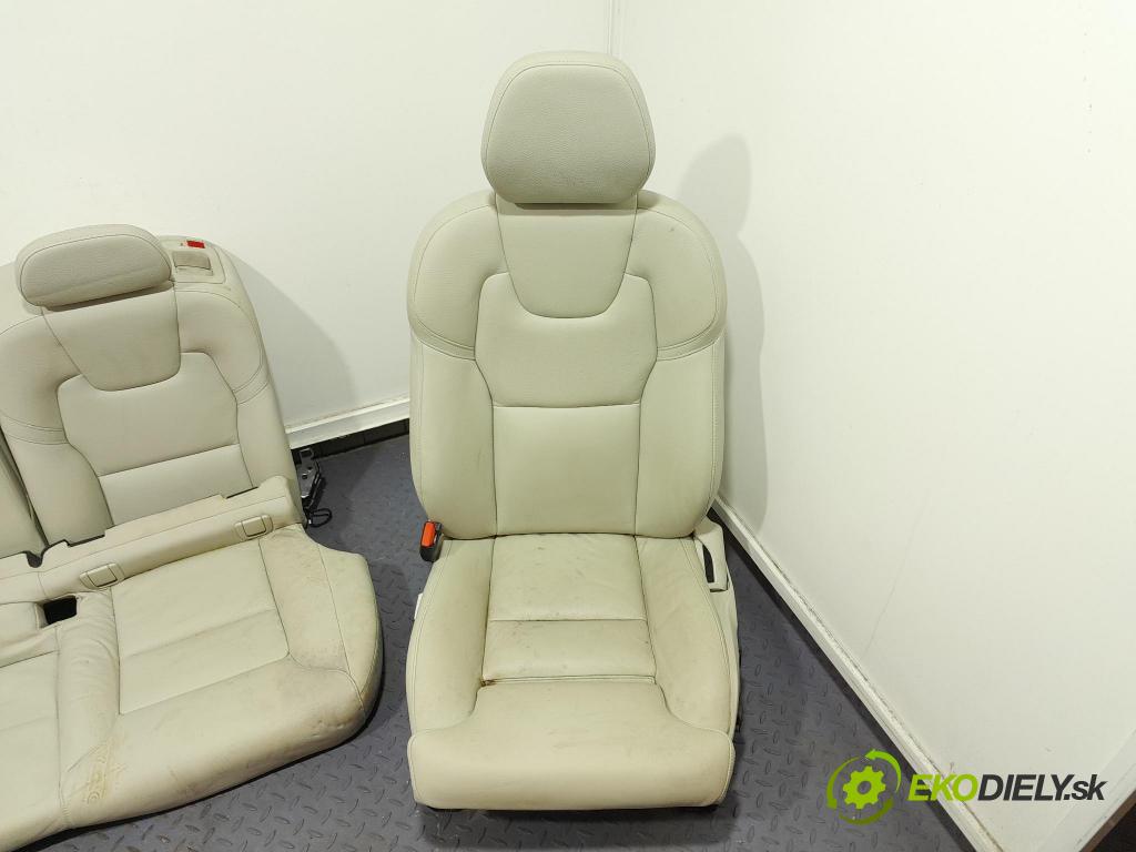 Volvo Xc60 2022 sedačke: Set.: