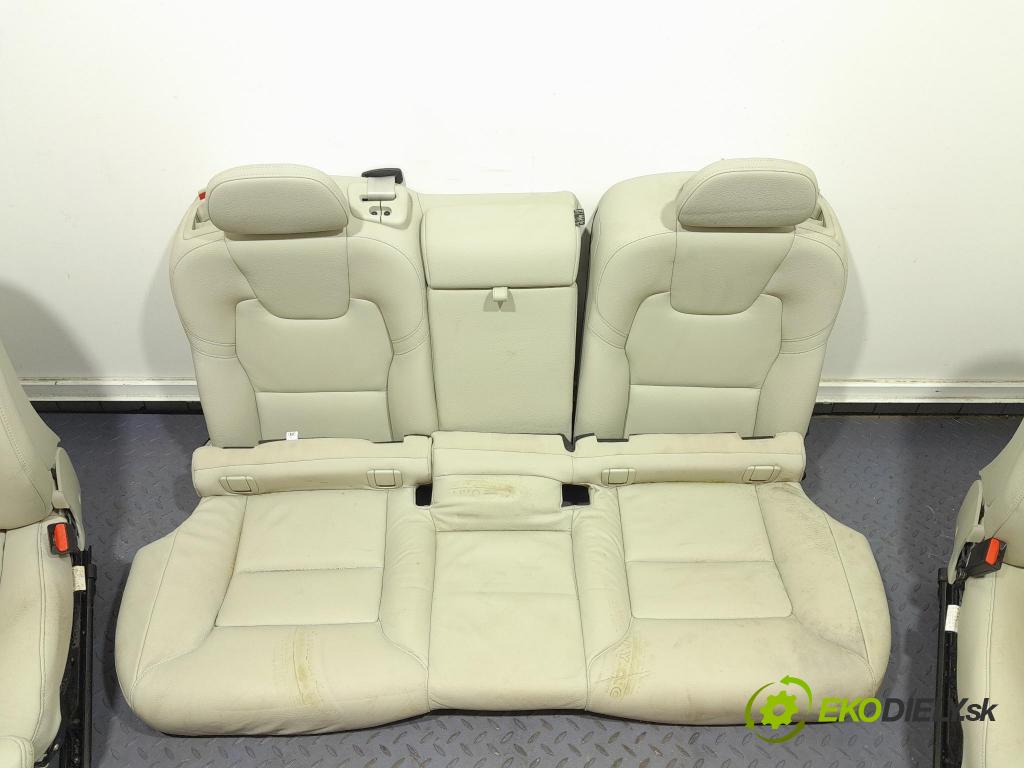 Volvo Xc60 2022 sedačke: Set.: