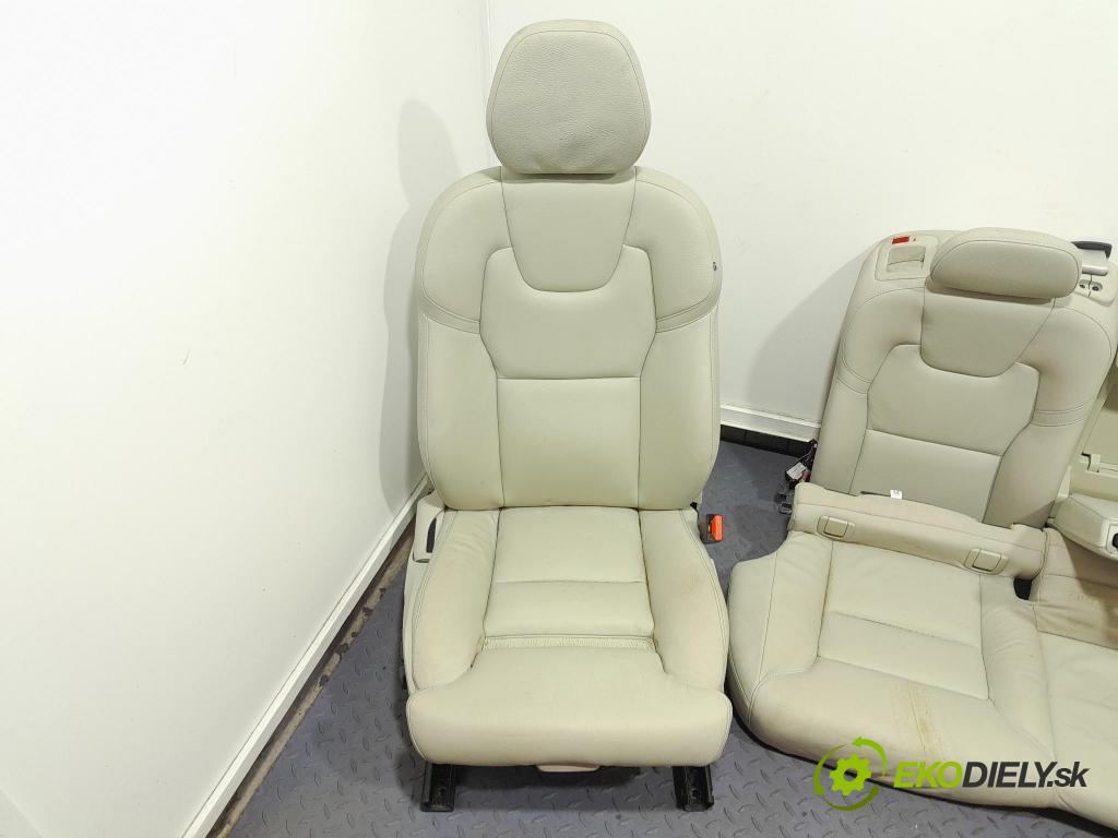 Volvo Xc60 2022 sedačke: Set.: