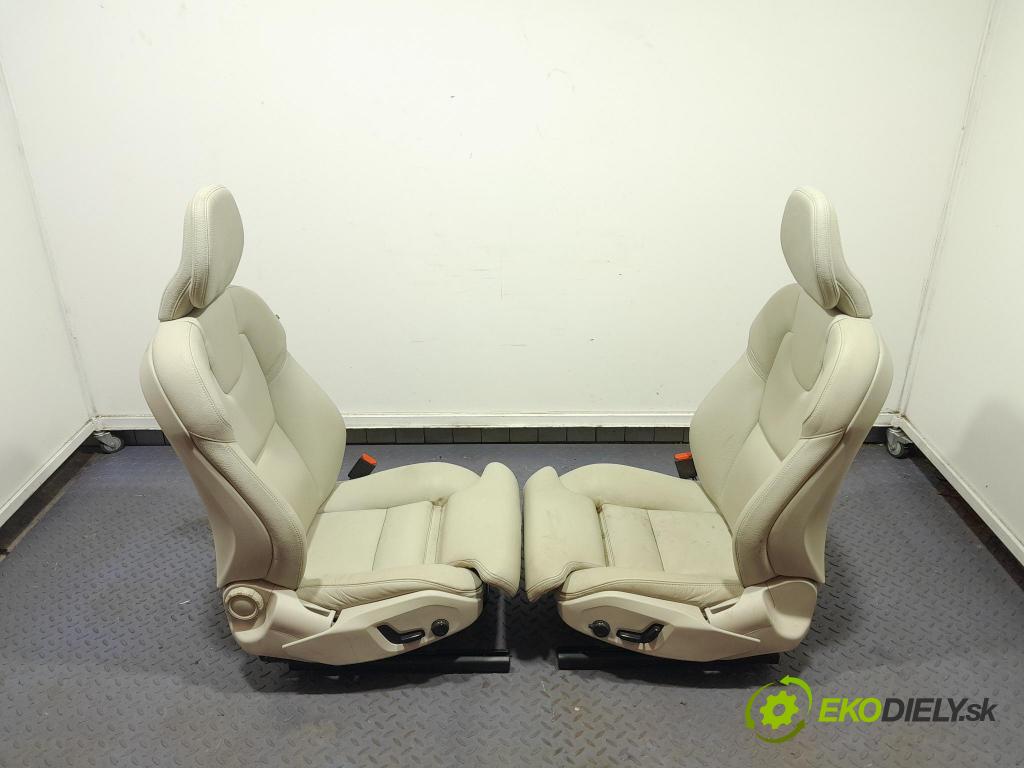 Volvo Xc60 2022 sedačke: Set.: