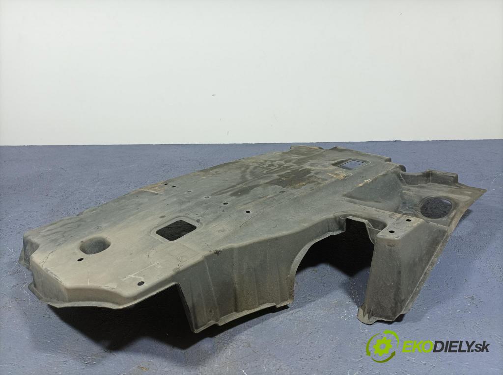 Suzuki Swace 2021 kryt Plast: podvozek: 57628-02160