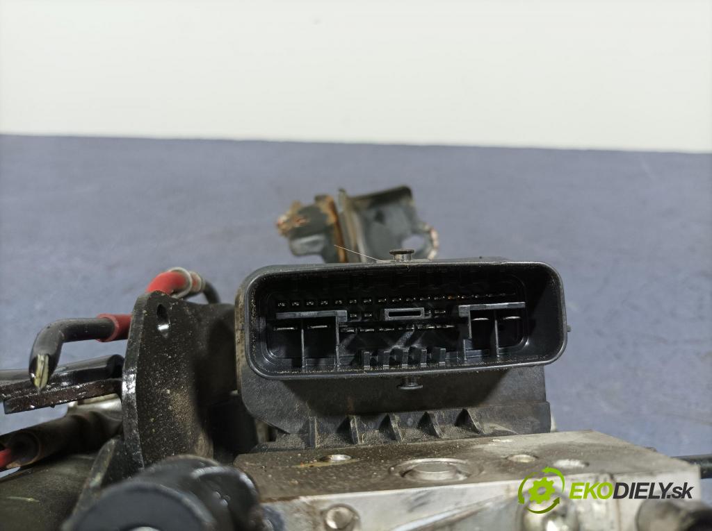 Suzuki Swace 2021 čerpadlo ABS x 44510-12600