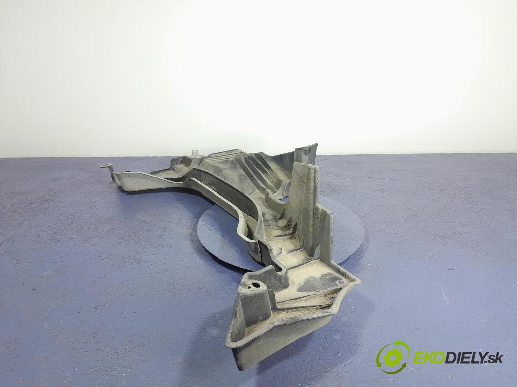 Suzuki Swace 2021 kryt Plast: podvozek: 57627-02160