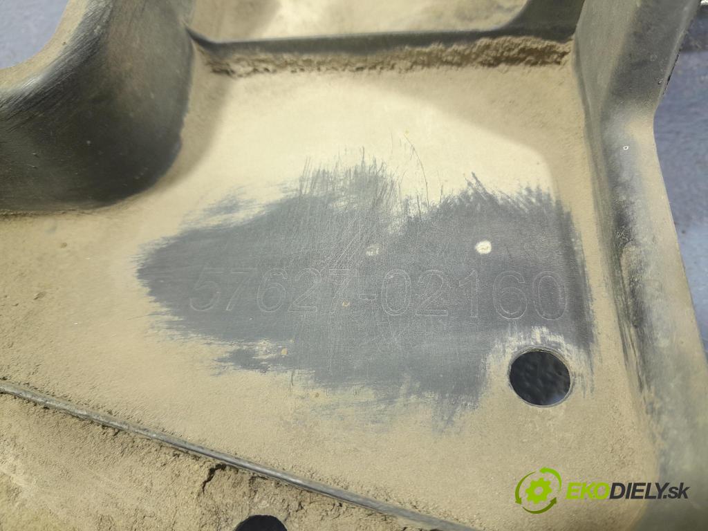 Suzuki Swace 2021 kryt Plast: podvozek: 57627-02160