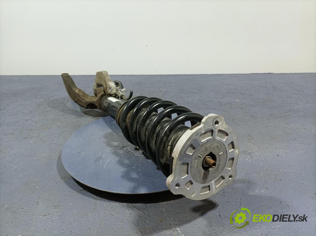 Volvo Xc60 2022 tlmič Predné Vľavo.: 32213633