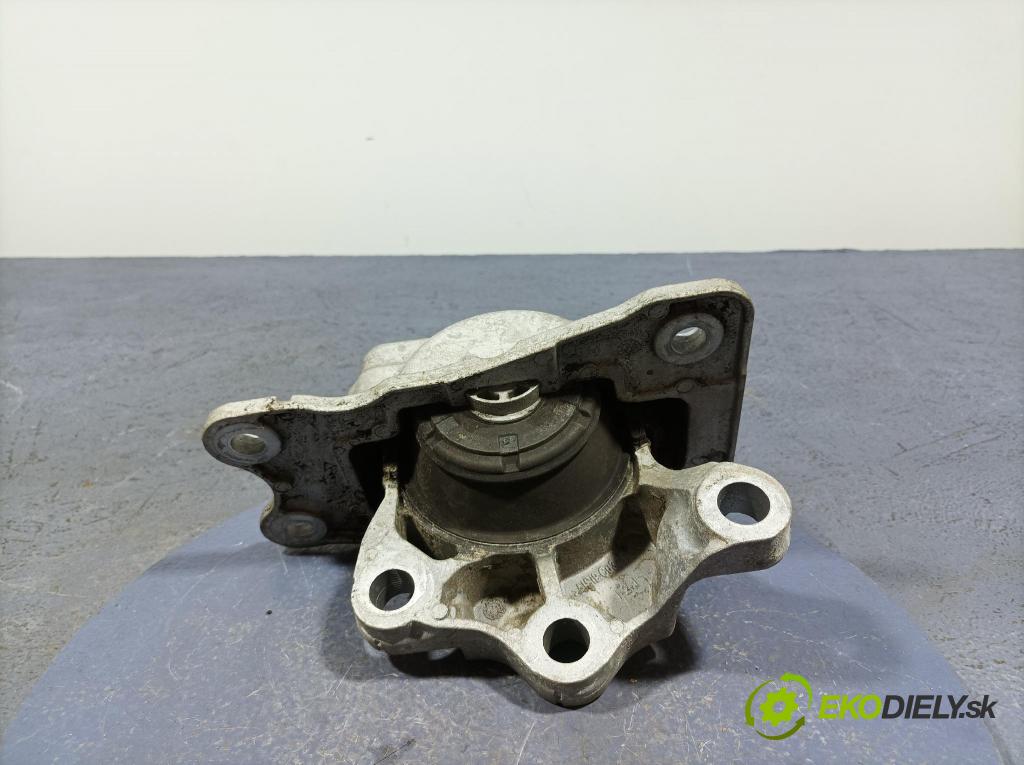 Volvo Xc60 2022 Vankúš/: držiak Motor: 31480549