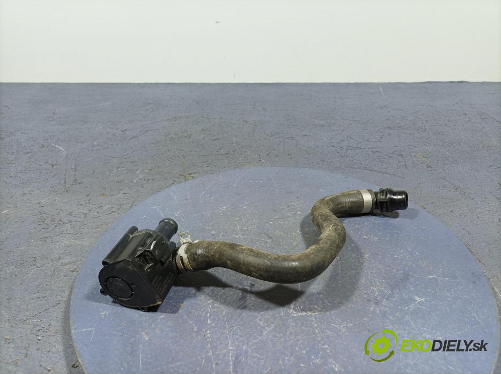 Volvo Xc60 2022 čerpadlo Voda: 32222116