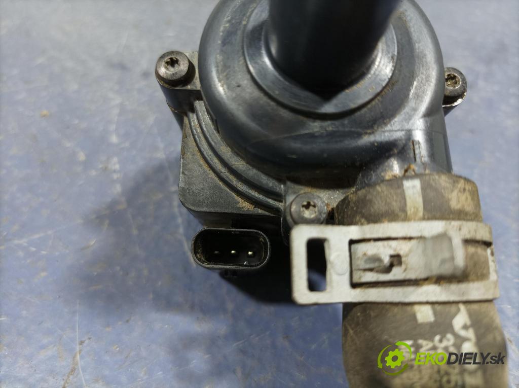 Volvo Xc60 2022 čerpadlo Voda: 32222116