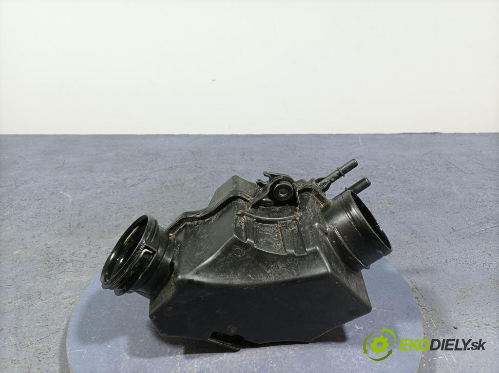Volvo Xc60 2022 obal Filtre: Vzduch: 32298336
