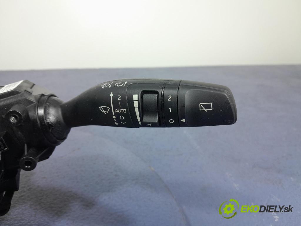 Kia Ceed 2023 prepínač Komplex: 93404-J7960